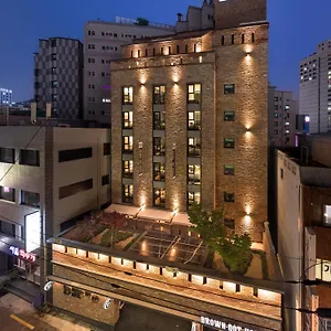 brown-dot-seomyeon.busan-hotelsweb.com/