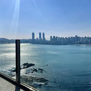 h-avenue-gwanganri-beach.busan-hotelsweb.com/